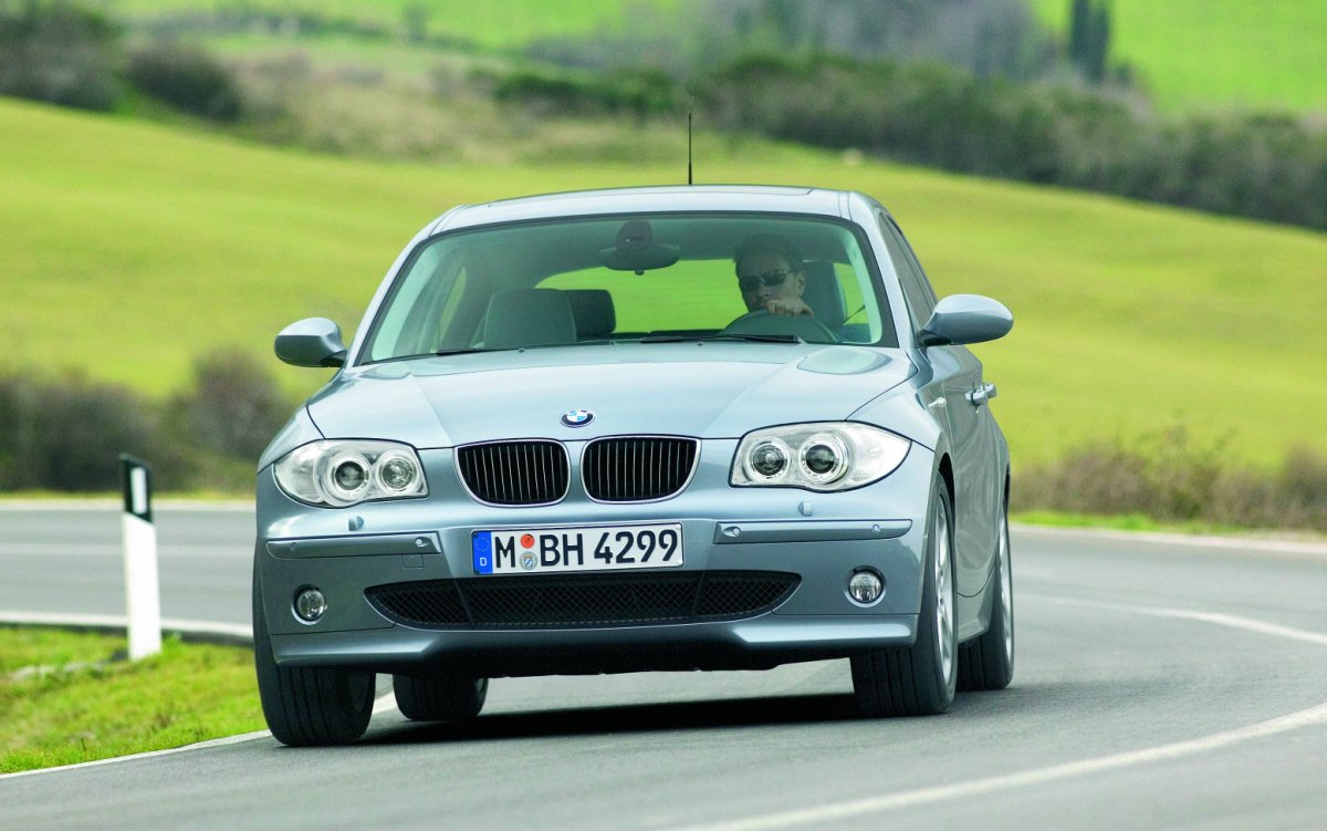 宝马 e87 120i 漂移撒欢!