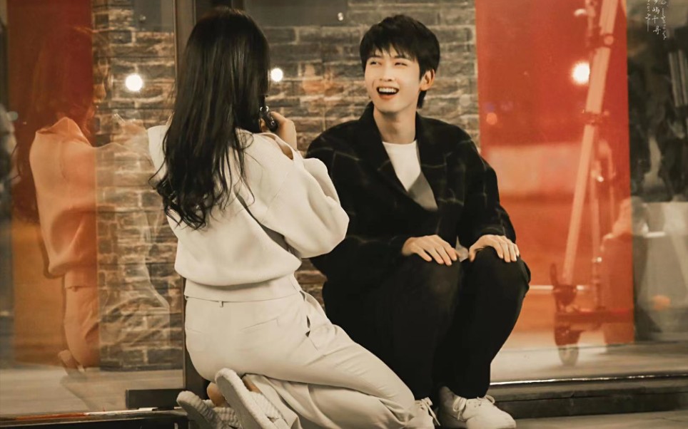 徐艺洋陈宥维姐弟恋好甜