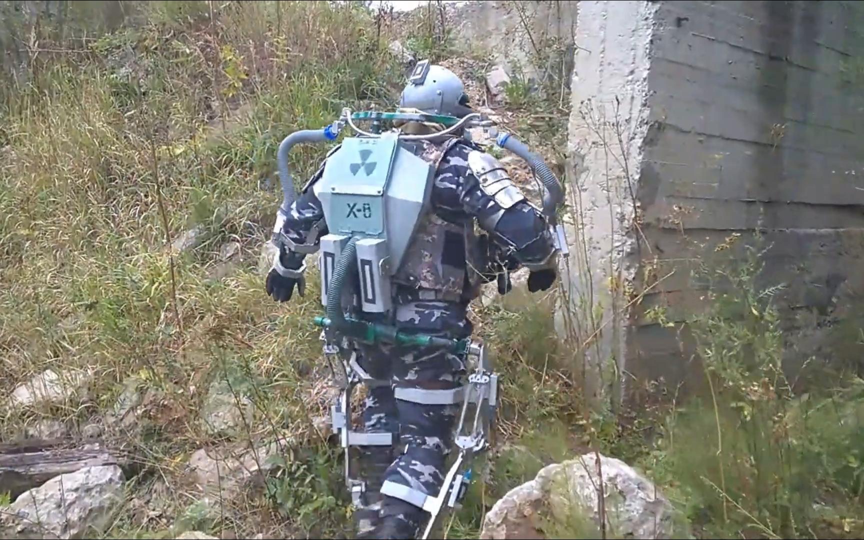 潜行者 外骨骼战斗服硬核cos