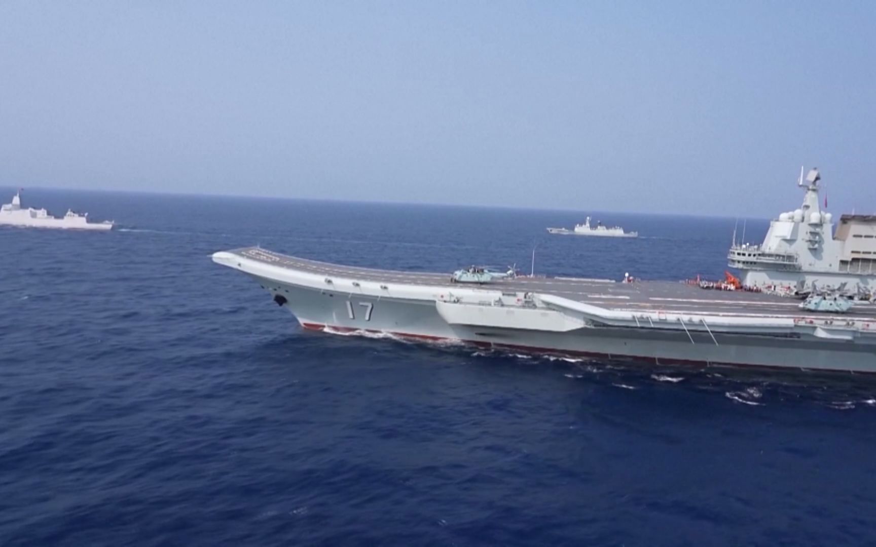 台媒:山东舰航母编队21日通过台湾海峡