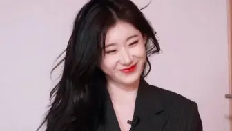 彩领欧尼很漂亮