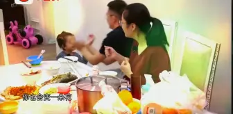 Tải video: 《回家吃饭》中王栎鑫和老婆吴雅婷大秀恩爱