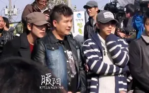 Télécharger la video: 【Super Junior】121030送利特入伍 弟弟们偷偷擦眼泪 主神童晟敏圭贤