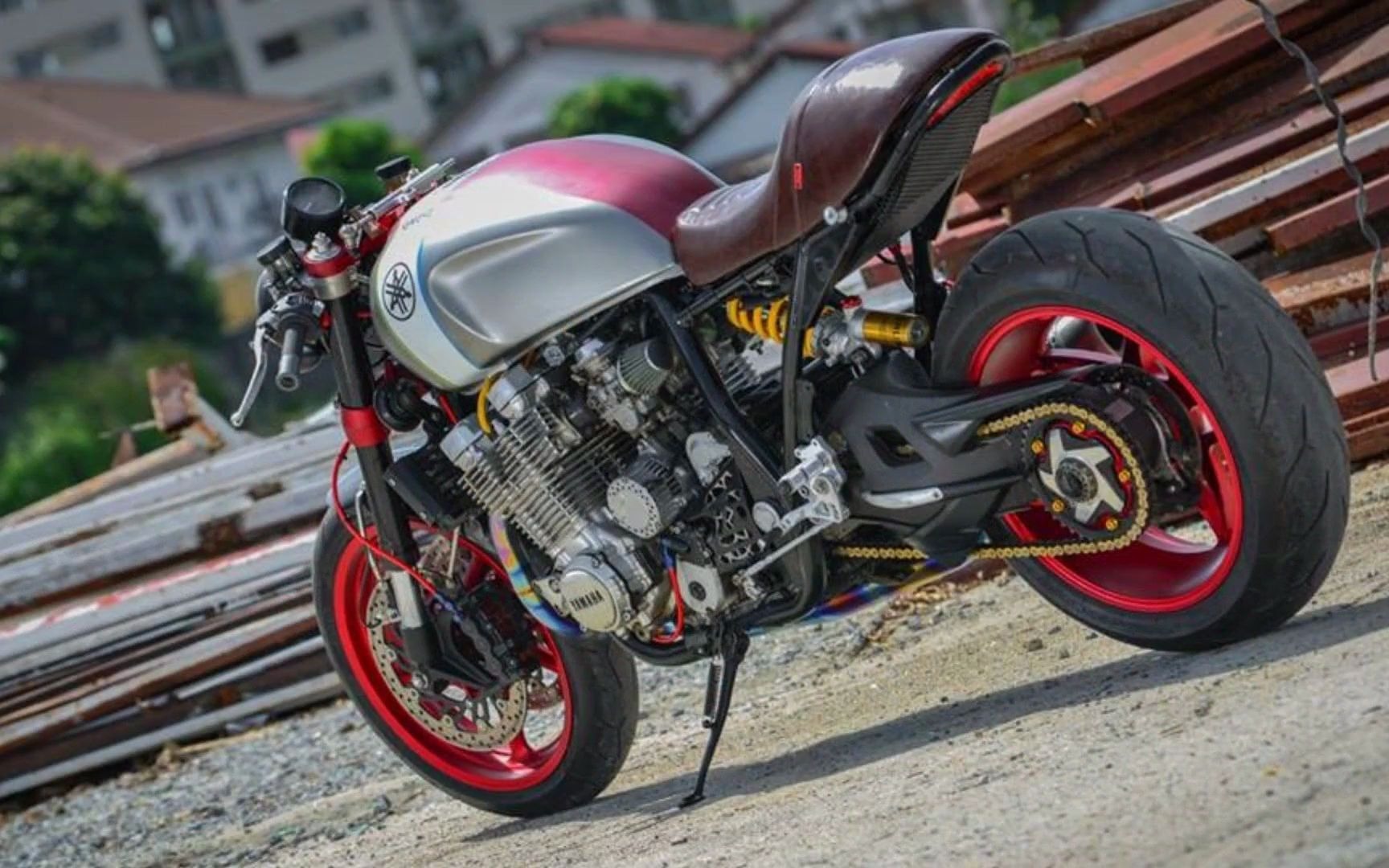 yamaha xjr1300 复古风格改装(机车迷q群:247878279)_哔哩哔哩_bili