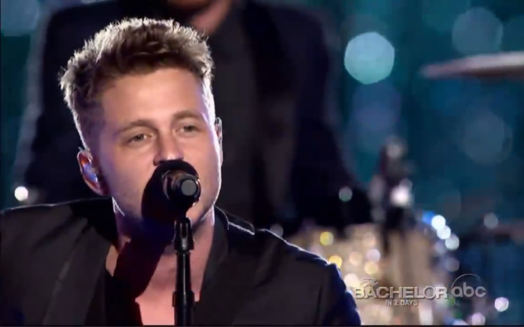 [图]OneRepublic-Good Life (Rockin Eve 2012)