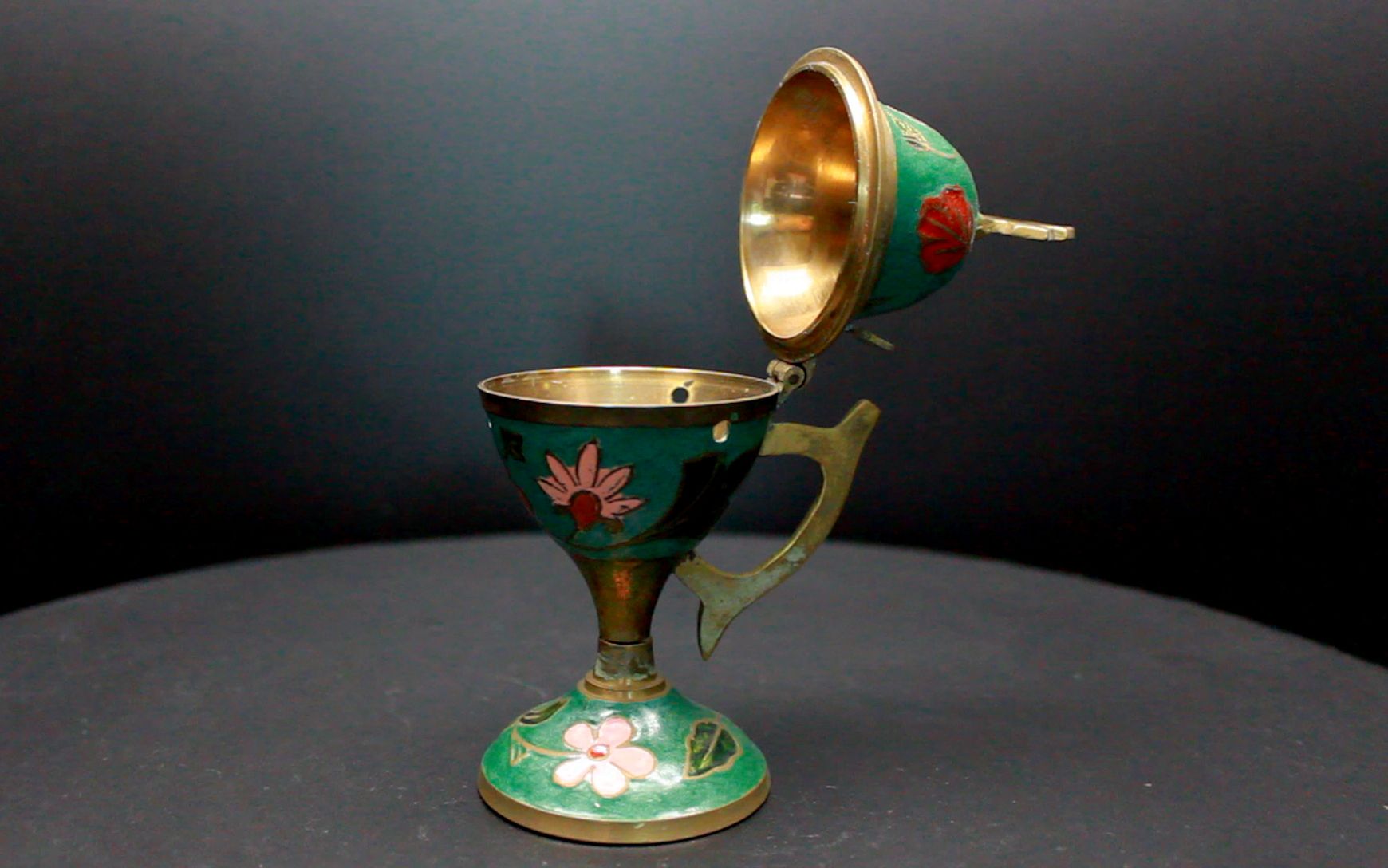 [来自俄罗斯的东罗马帝国珐琅漆黄铜拜占庭香炉] 艺术视频由叶智荣