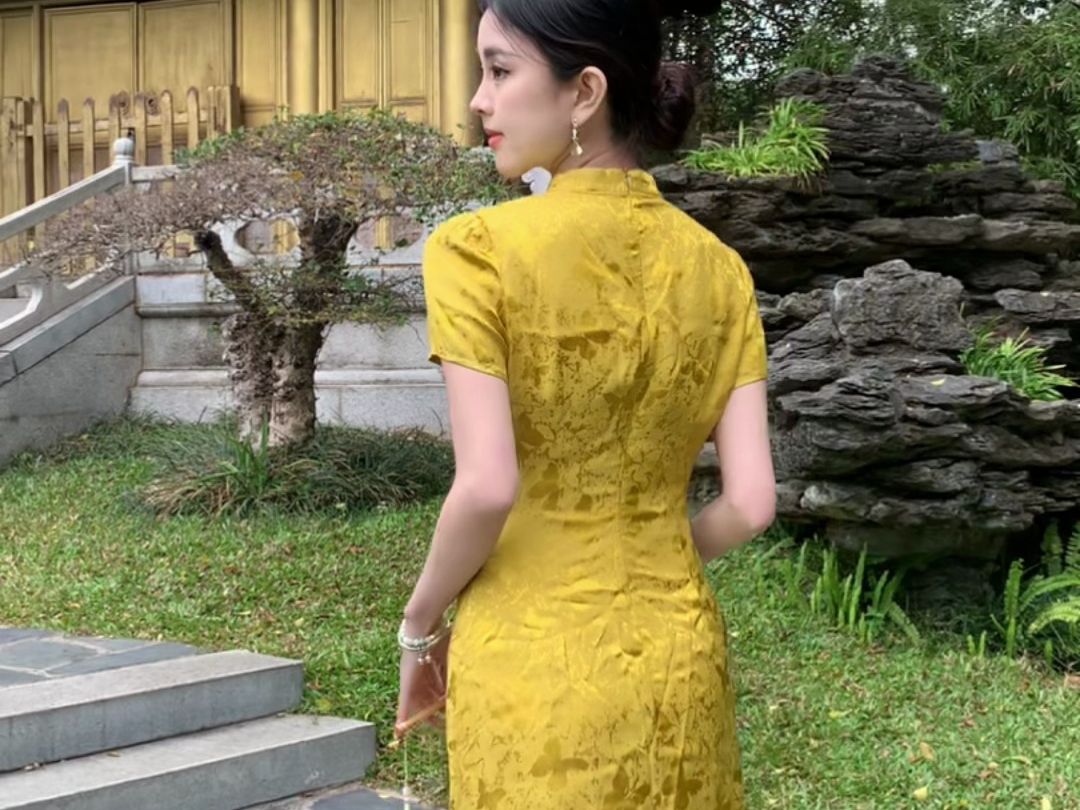 西遇丨芳华烁烁丨福气满满的金色旗袍 *d0740365