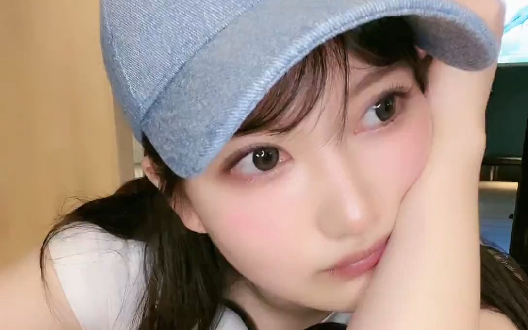 小奈奈yuna230307191808 身材丰满 胸大 36D 性感 显胸 运动哔哩哔哩bilibili