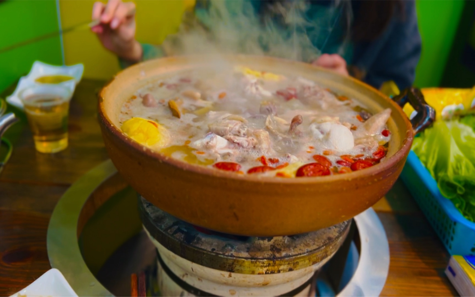 第一次吃炭炉榴莲鸡煲