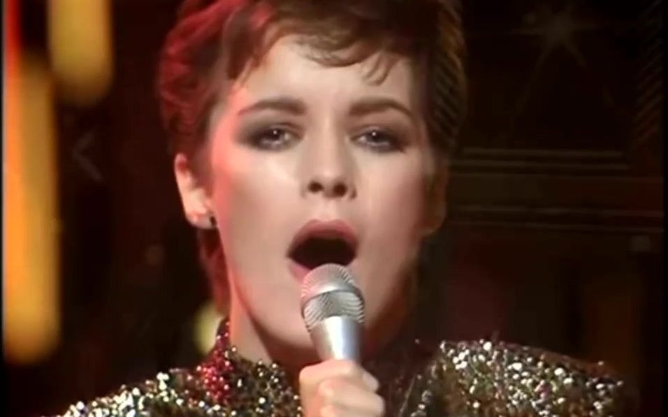 [图]For Your Eyes Only -Sheena Easton (Live)