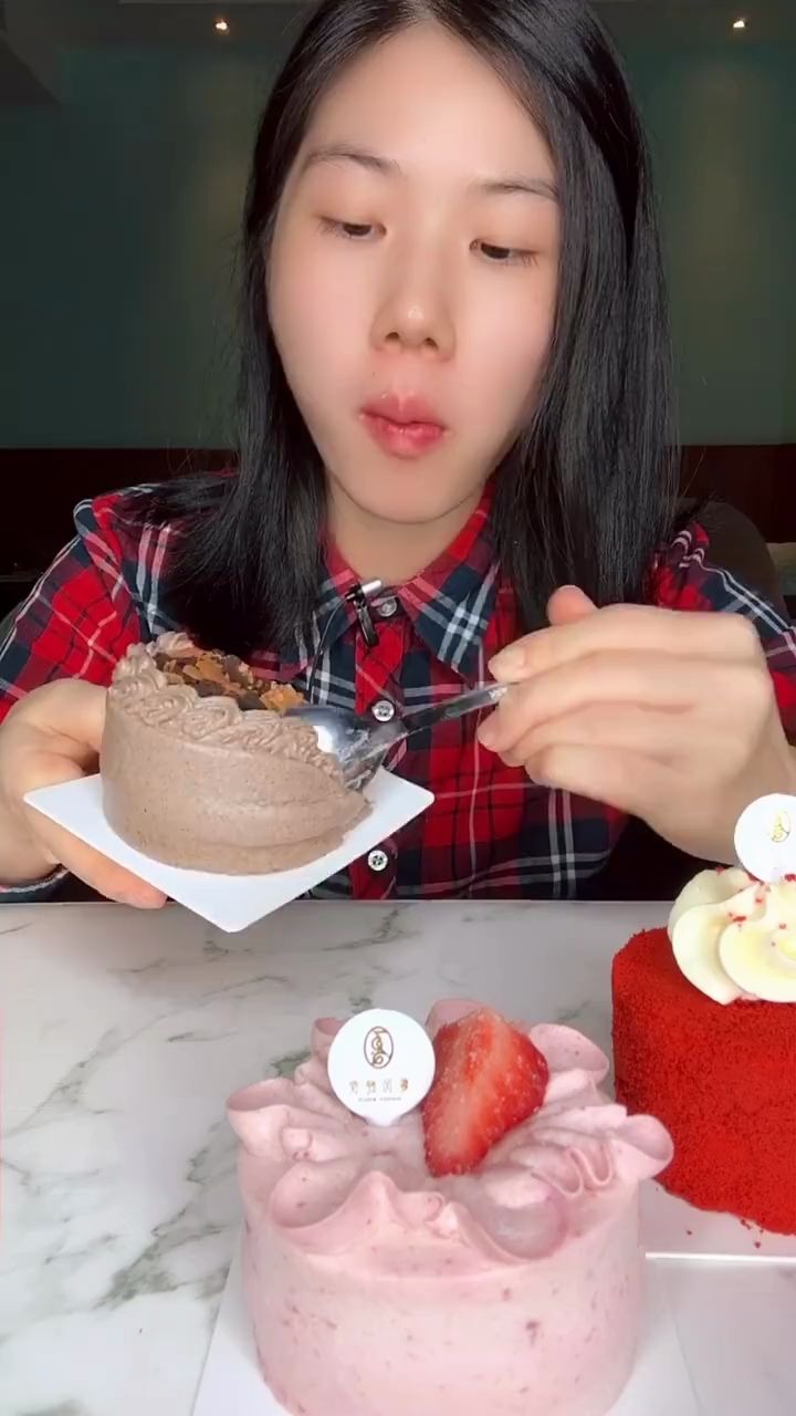 【嘉玲妹儿】0113最新一期◎五个小蛋糕(百香芒果,芋泥,奥利奥咸奶油