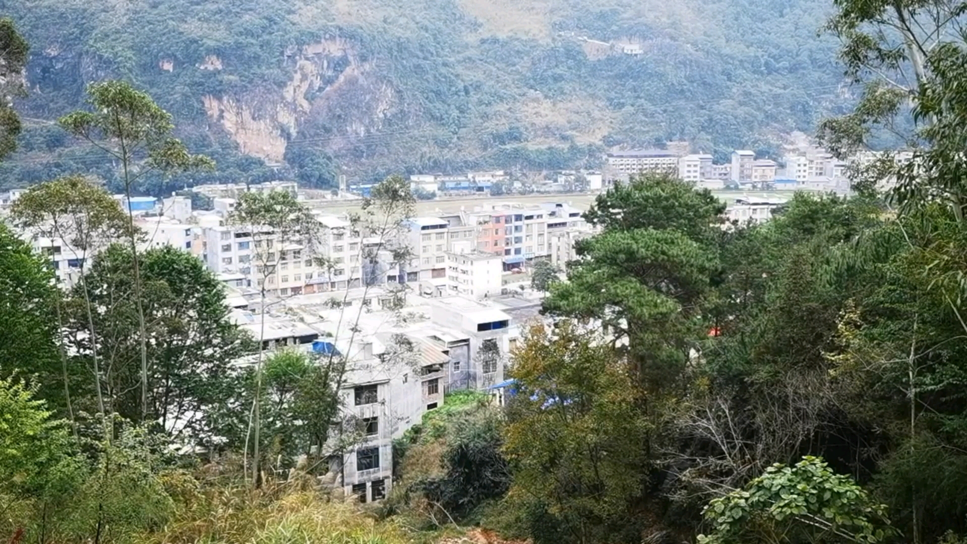 广西那坡县农村风景随拍,最美的风景在路上,最好的心情在风景里