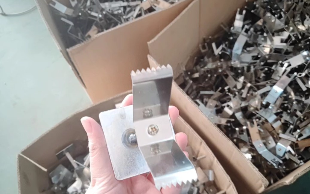 焊接方管螺丝固定金属弹片喷涂烤漆治具 小型环绕线半自动线喷漆夹具