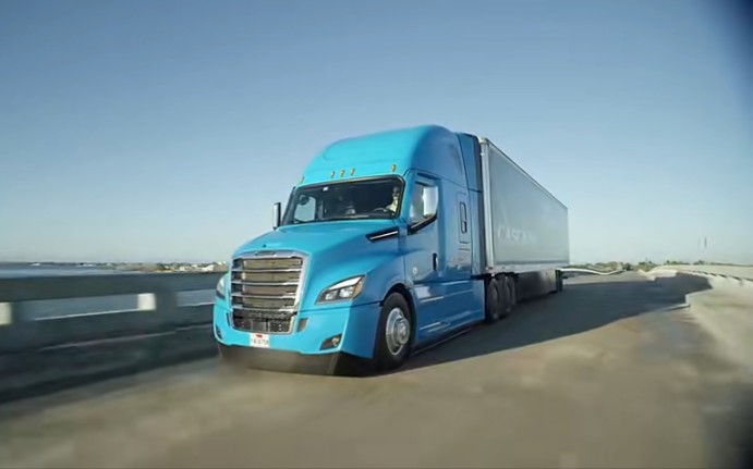 福莱纳美式长头卡车宣传片