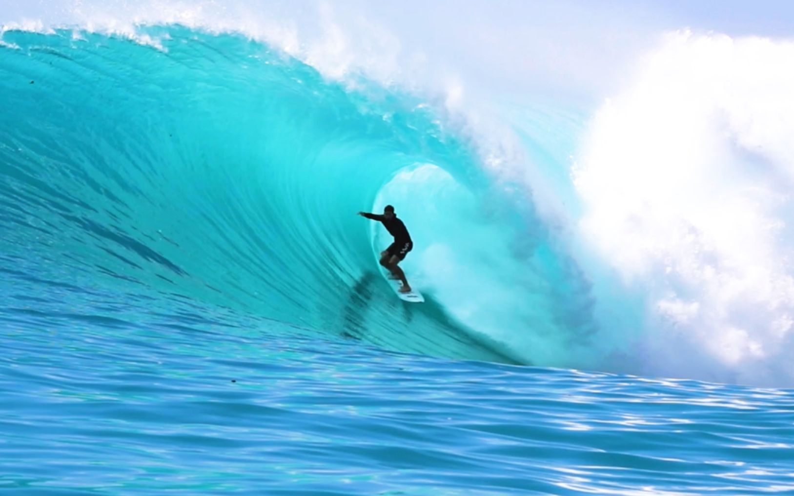 vans 与知名冲浪手 nathan florence,带你乘上浪尖!