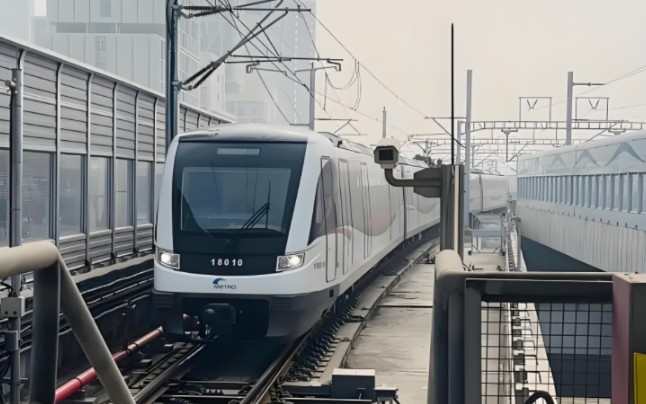 成都地铁18号线直达车天府机场1号2号航站楼到火车南站全程