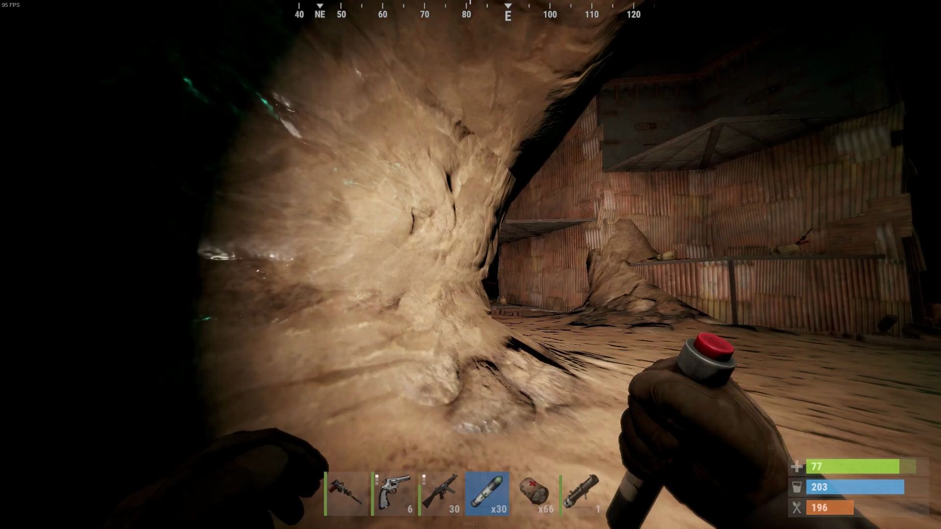 rust腐蚀130期矿洞里的基地一个炮塔可以守住一个入口