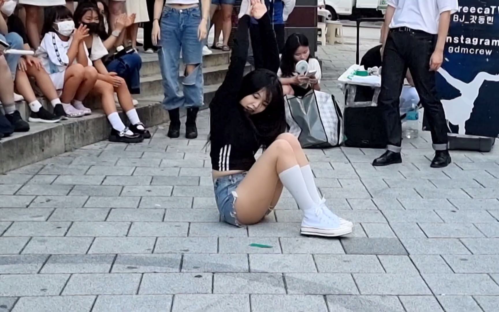 [图]GDM DANCE BUSKING HAYEON. CUTE ATTRACTIVE PERFORMANCE