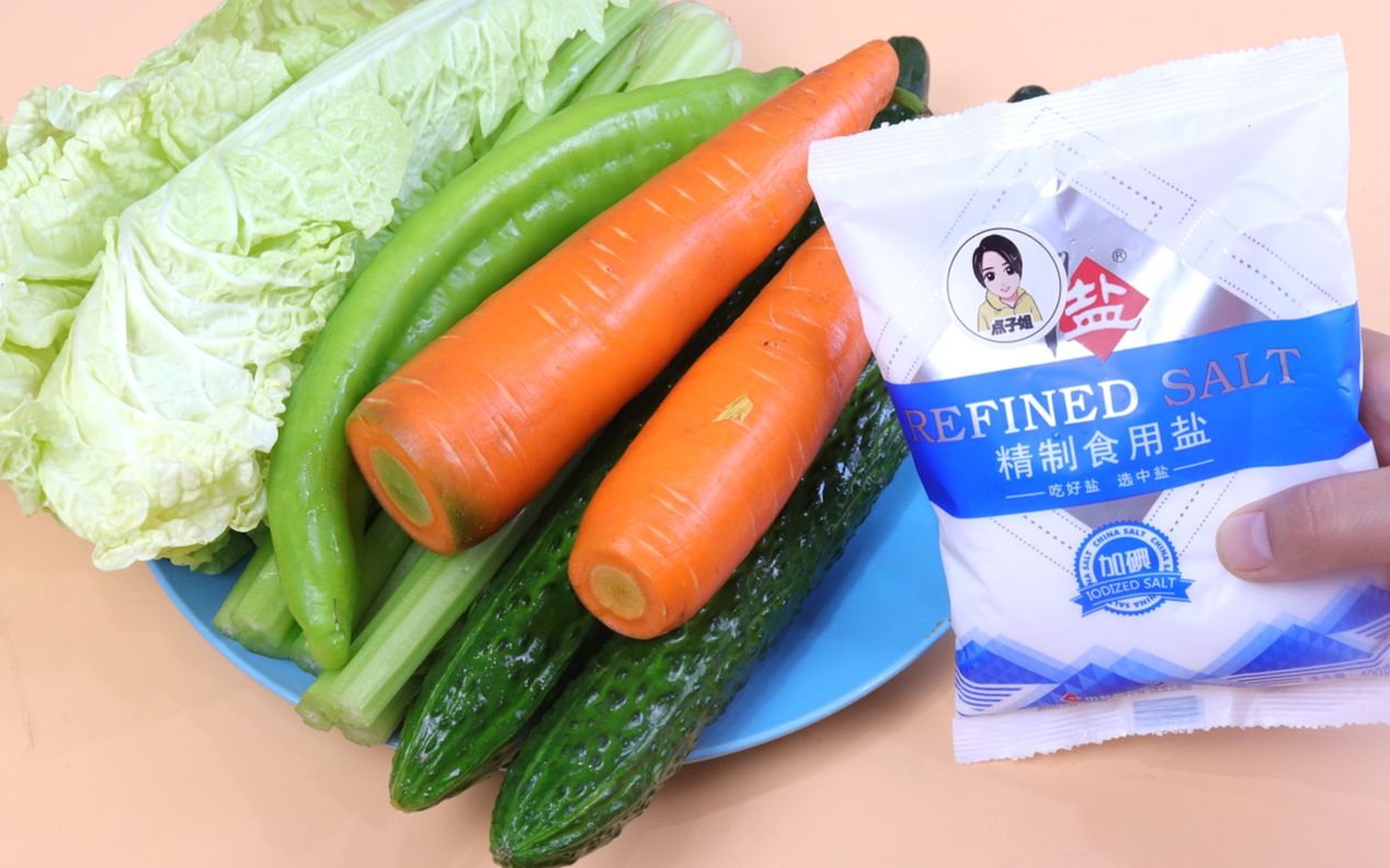 炒菜应早放盐还是晚放盐顺序不同差别很大教你大厨放盐的秘诀