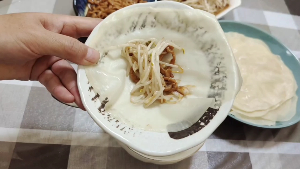 饺子皮制作的小卷饼哔哩哔哩bilibili