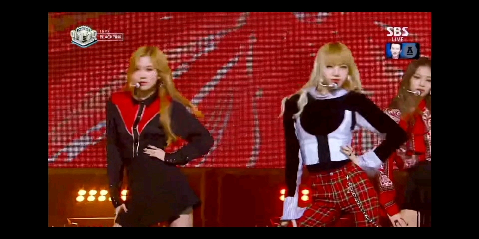 [图]black pink playing the fire现场版