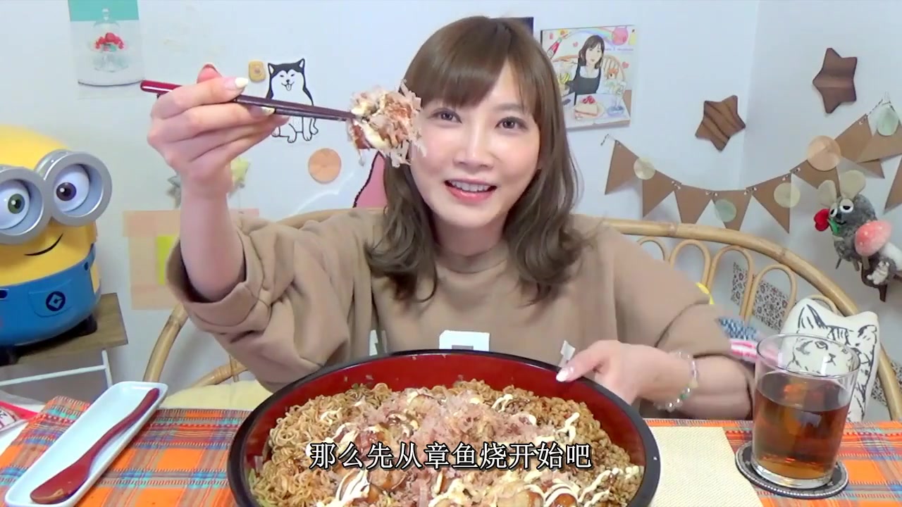 日本大胃王木下--美乃滋章鱼烧方便面!(2018章鱼活了?