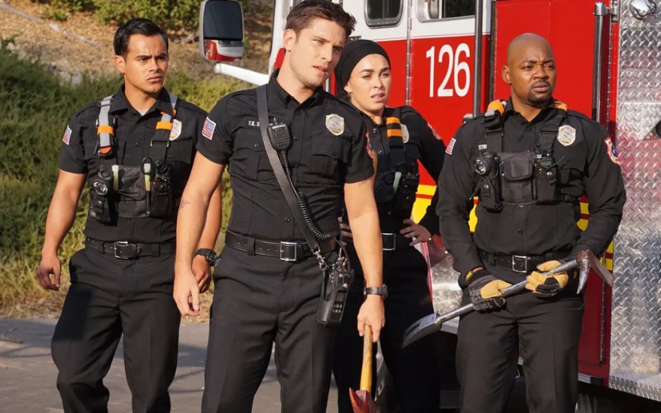 紧急呼救孤星tkcarlos警察和消防员的故事s2e1下