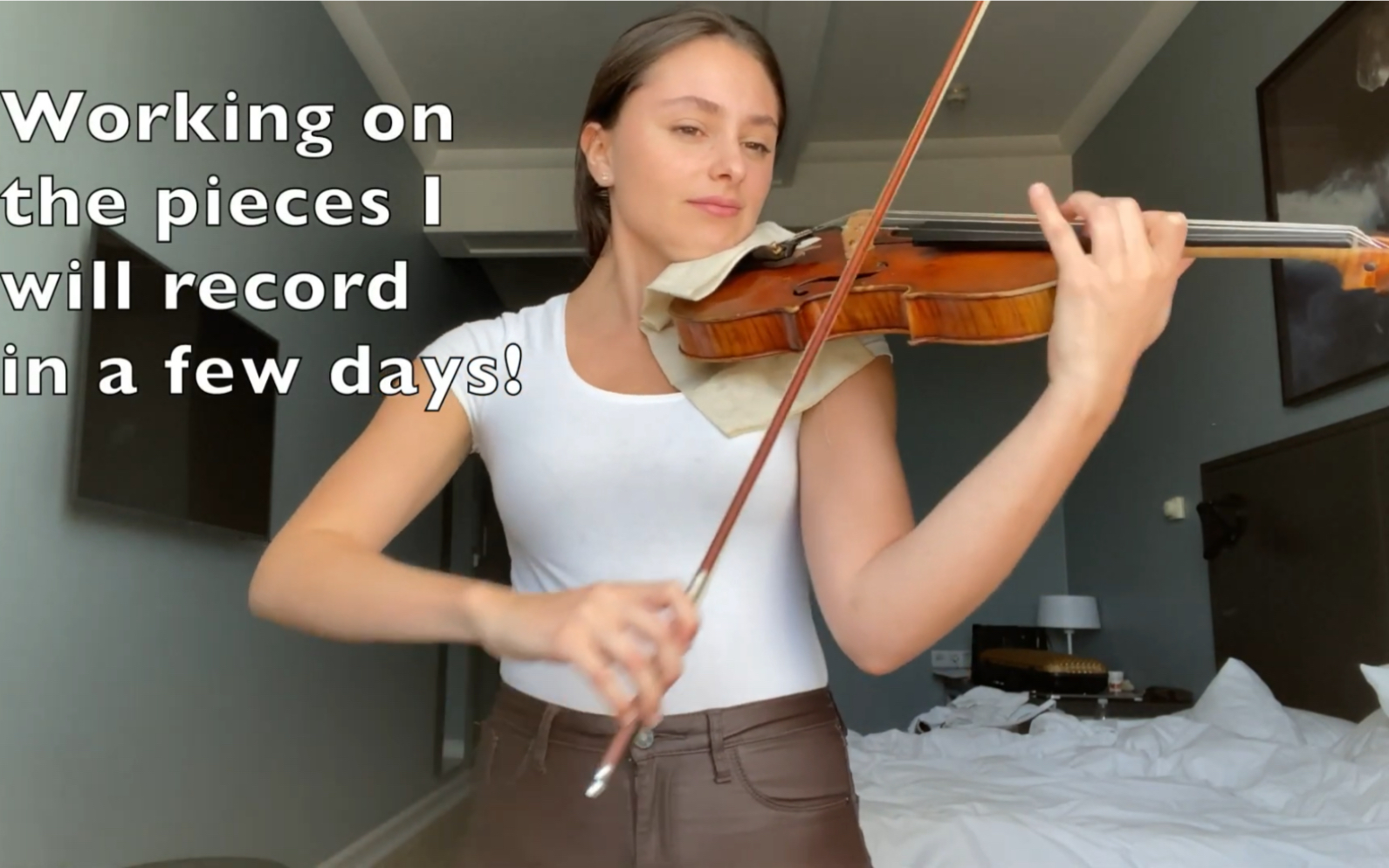 esther abrami & 在疫情期间前往冰岛进行录音 traveling iceland for