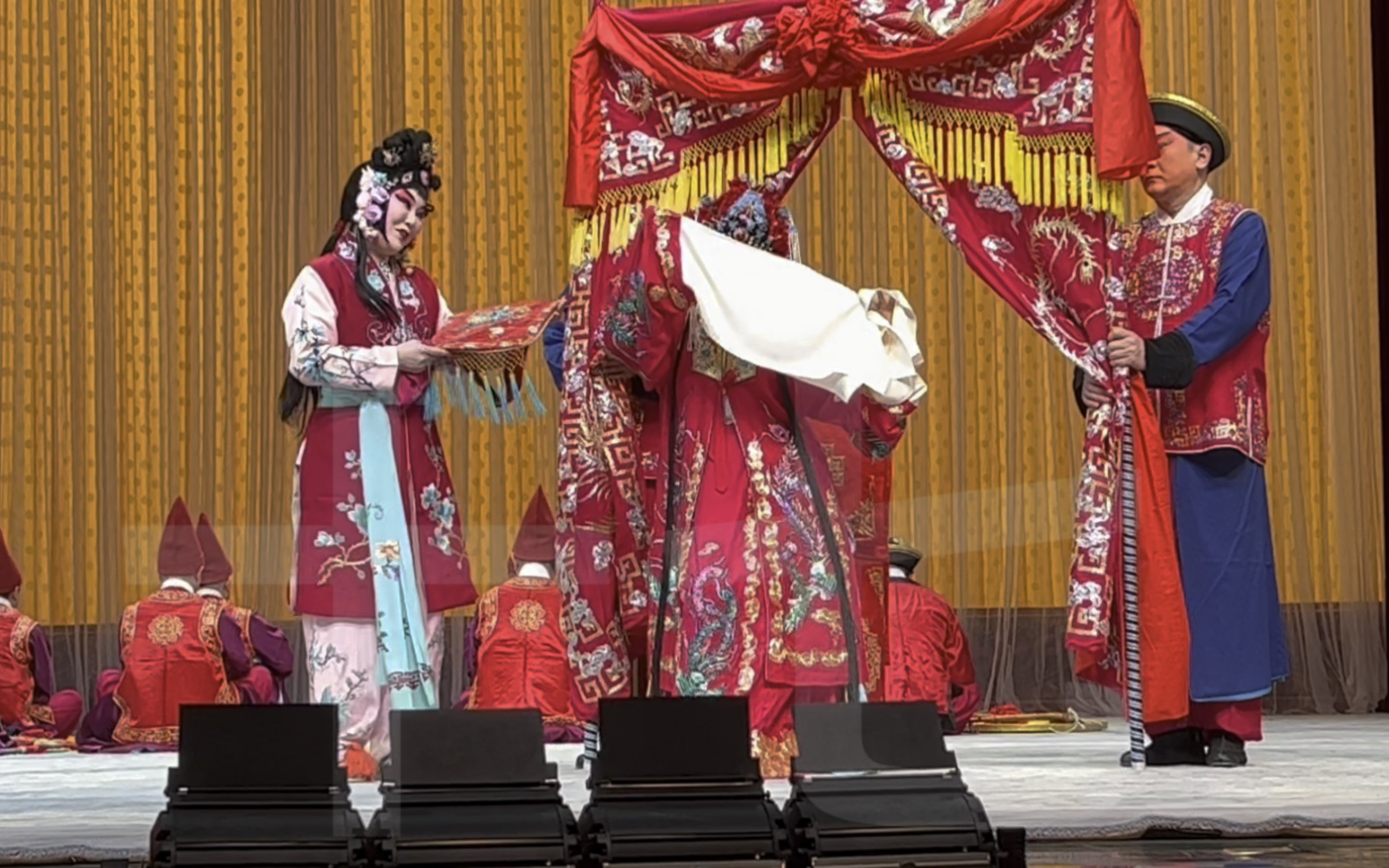 京剧名家刘桂娟老师最新演出《锁麟囊》"春秋亭流水合集"