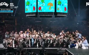 Télécharger la video: 【ZB1】KCON LA-粉丝同台《Here I Am》