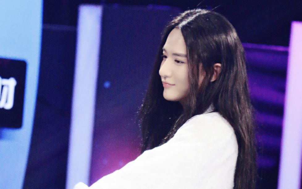 卢卓(小灿)cut部分 cat.m #哔哩哔哩动画# 来自一路向勋 - 微博