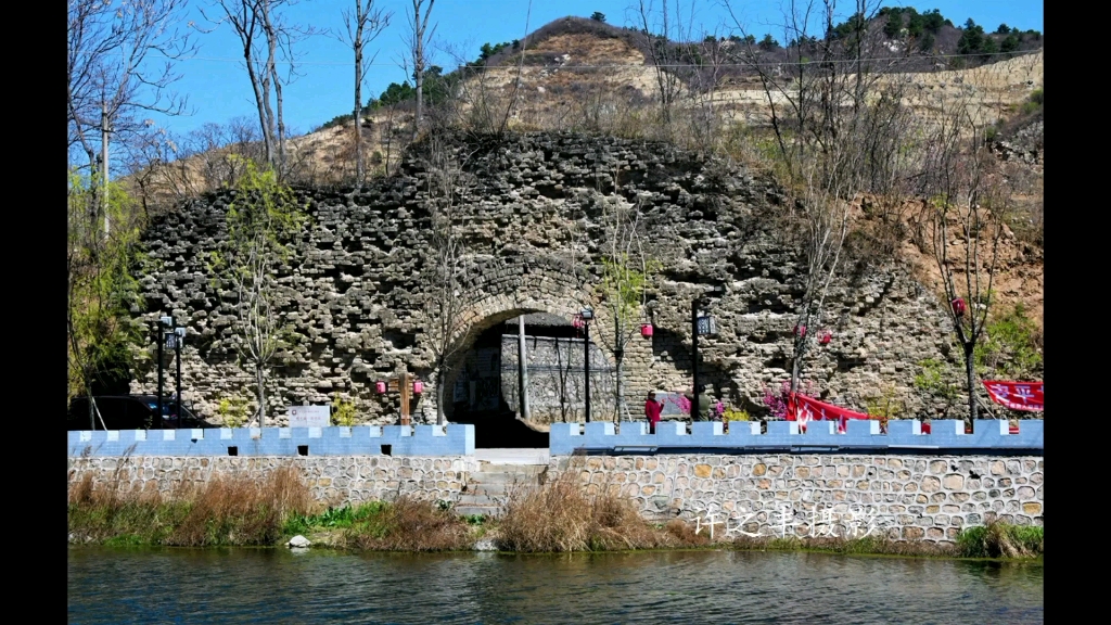 [图]《长城路：万里长城界岭口关》许之丰摄影