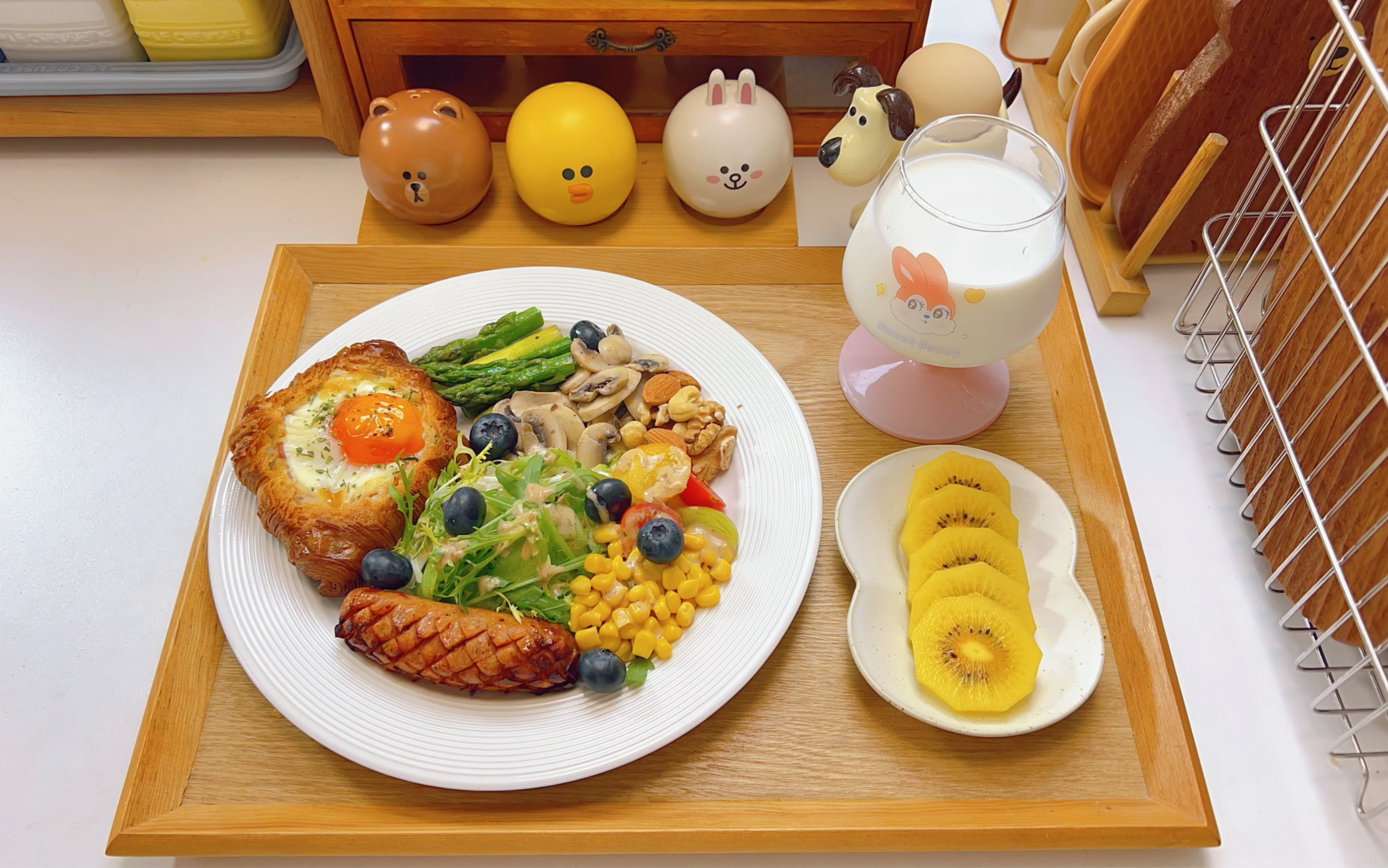 小学生早餐100天不重样/今天做了超快手又营养丰富的太阳蛋可颂早餐