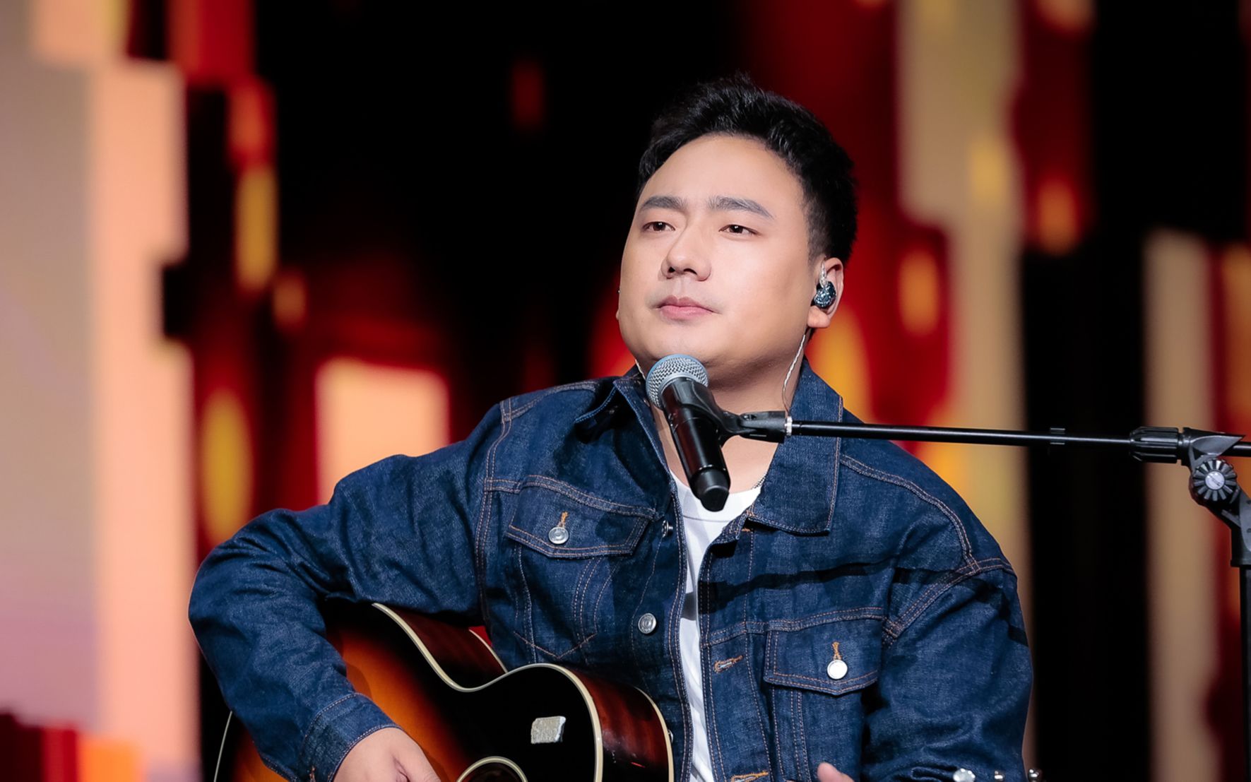 当红音乐人海来阿木七夕发新歌,《五十年以后》感悟爱情