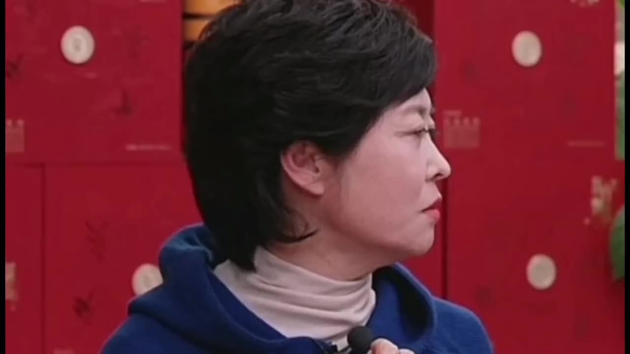 央视前主持人敬一丹作客东方甄选,谈焦点访谈改变了自己