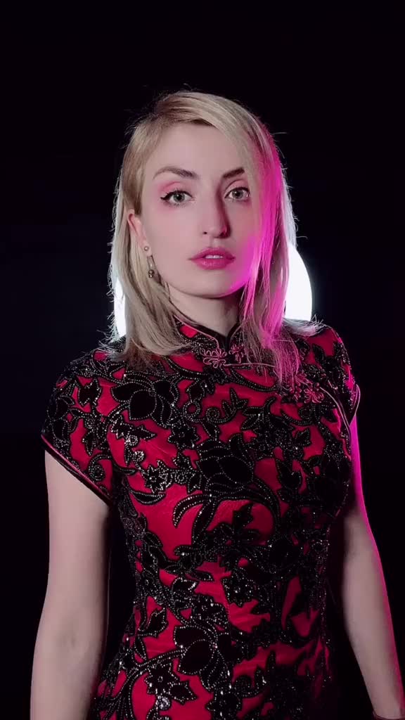 祝大家新年快乐爱你们一人一首过年歌新年快乐姿娜春风十里报新年