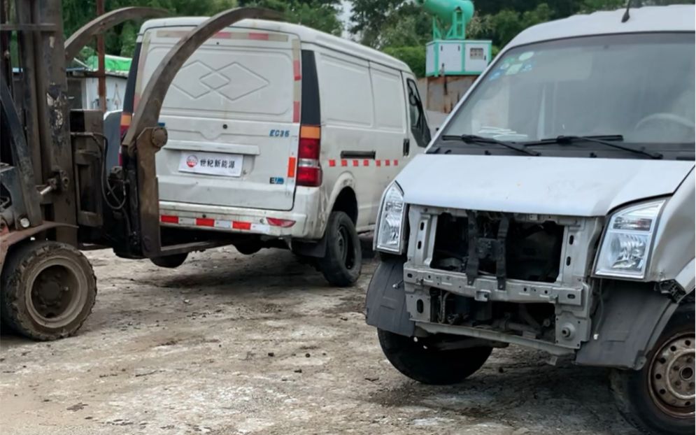 新能源面包车报废回收价格多少钱,新能源面包车东风小康ec36报废回收