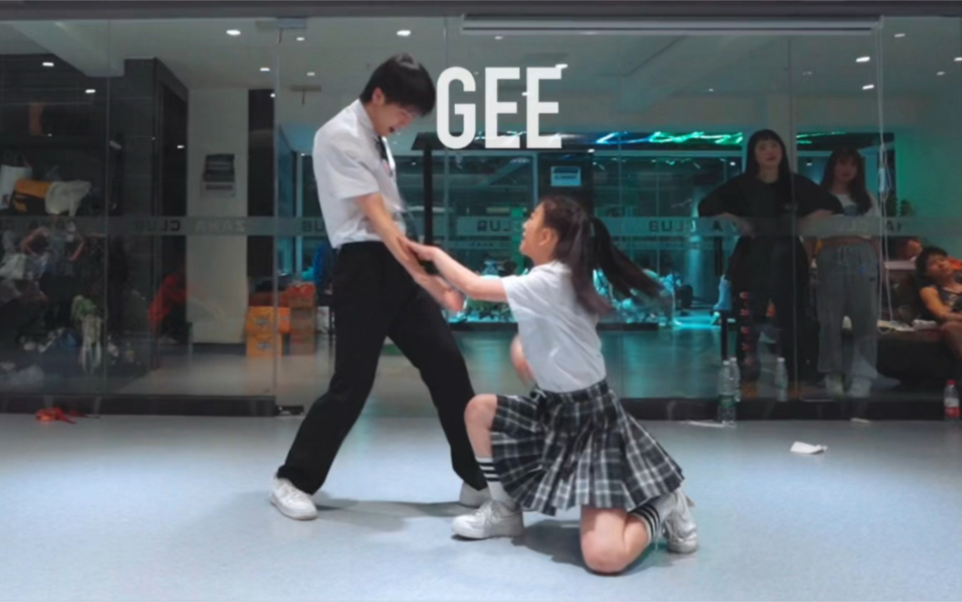 [图]超甜双人舞 没有甜甜的恋爱 也要跳甜甜的舞啊 【少女时代-Gee】