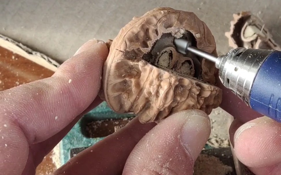 自制核桃玩具小篮子