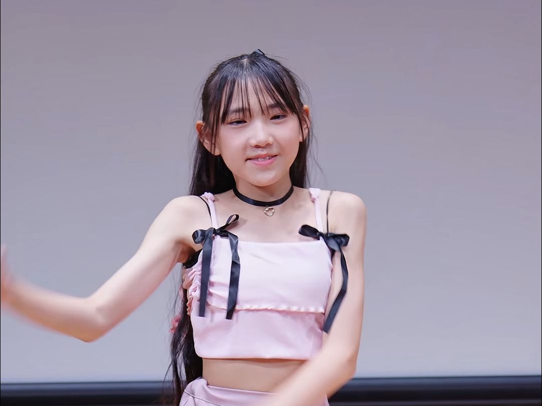 Mayu跳的是不错,就是唱歌那位有点拉胯哔哩哔哩bilibili