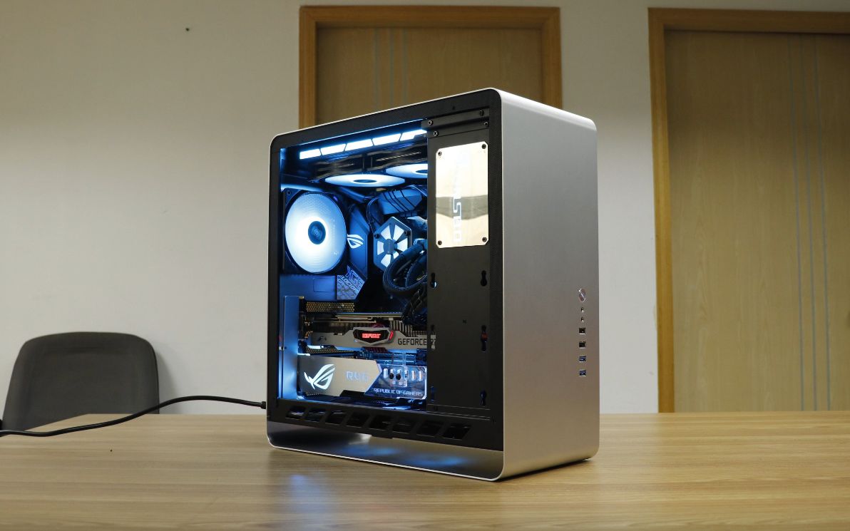 一键照亮你的美.1分钟用10张图带你看懂乔思伯umx4一体式水冷的美!