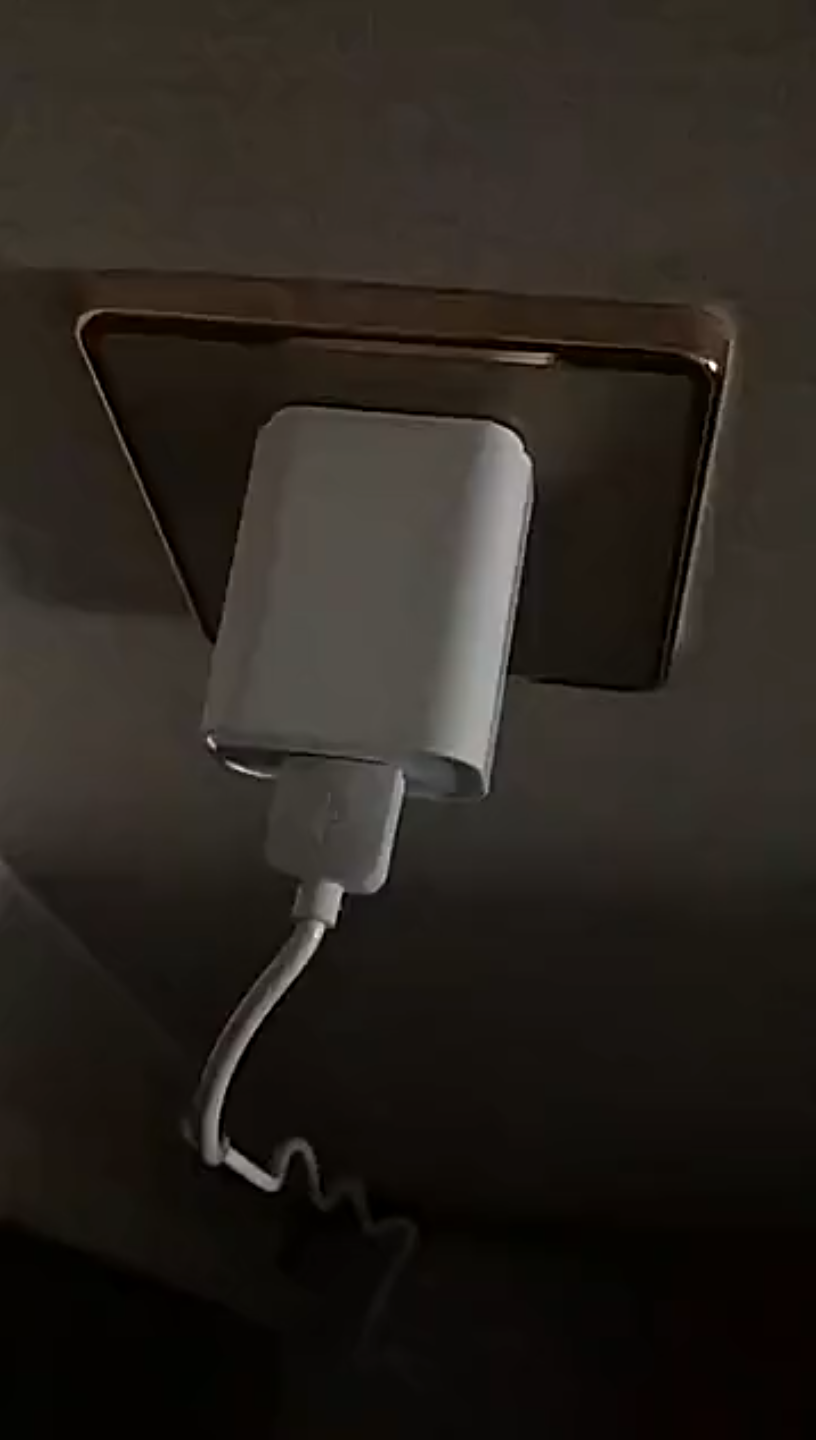 原来拔充电器需要三步!