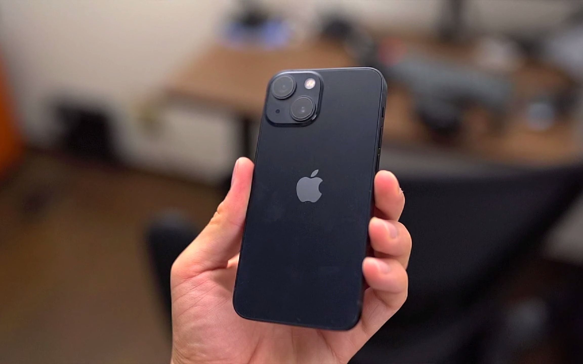 【苹果测评】iphone 13 mini - 一周使用后 爱了!_哔哩哔哩_bilibili