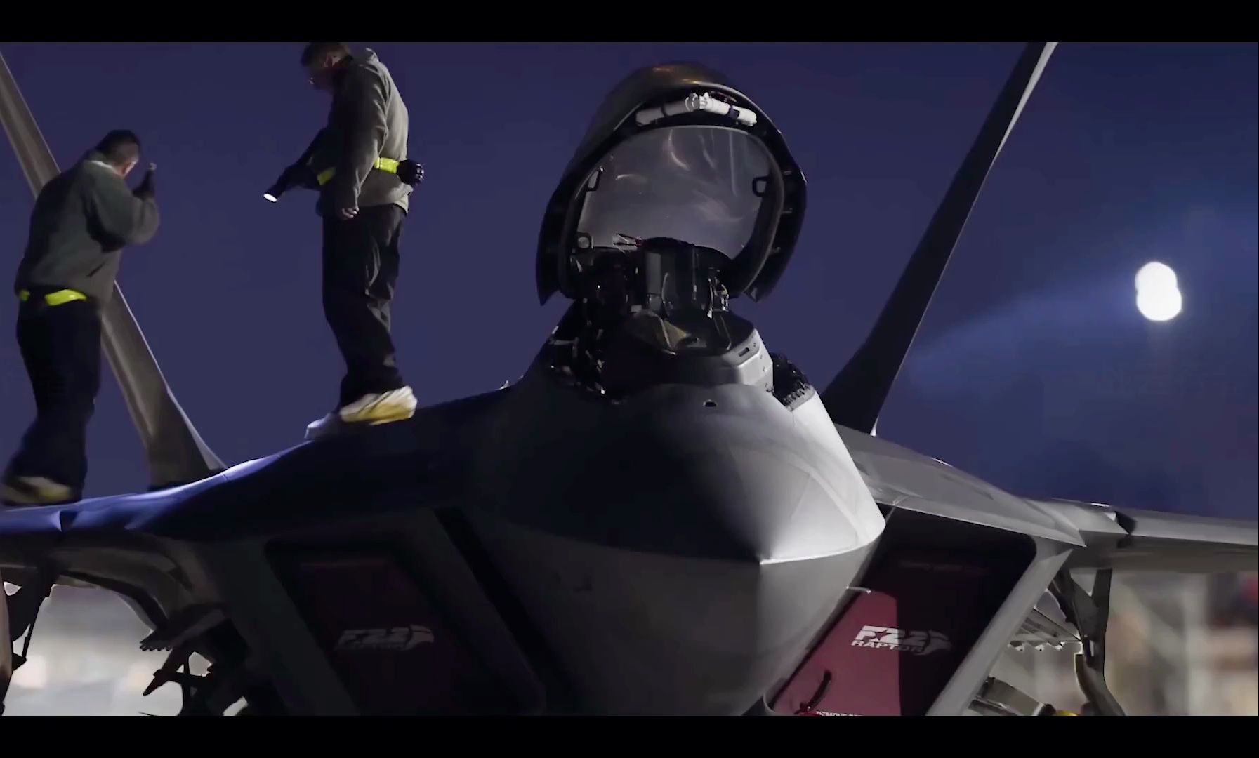 【f-22猛禽】——洛克希德·马丁