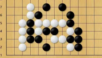 黑先，制造出白棋气紧的棋型，才能够照顾到自身的缺陷