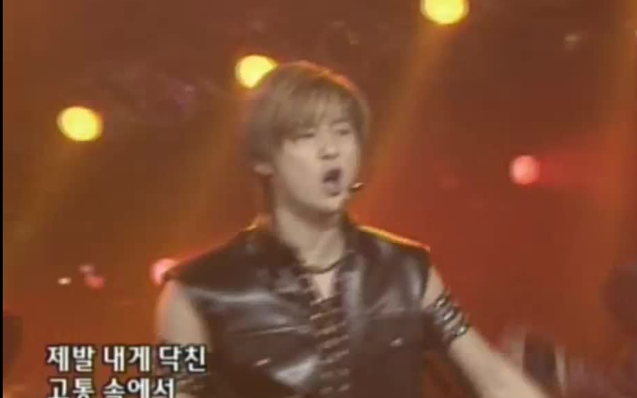 [图]【高清录像带】神话(Shinhwa) - Perfect Man (KBS Music Bank 回归舞台 2002.04.04)