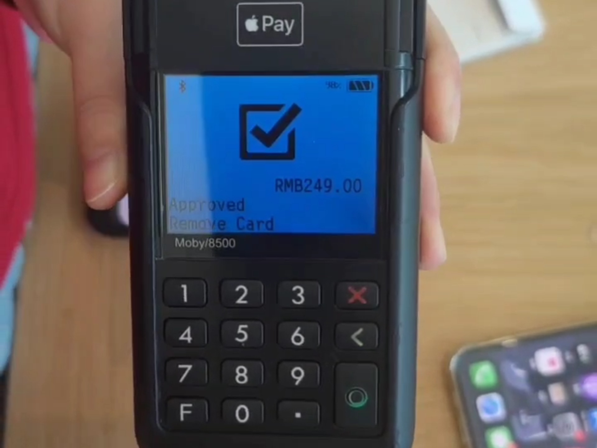 测试使用Apple Card 在广州天河天环广场Apple Store进行购物