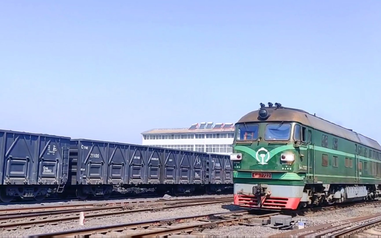 线路,徐沛铁路.本务机车东风4b7722今天不跑大线了,今天小调走起.