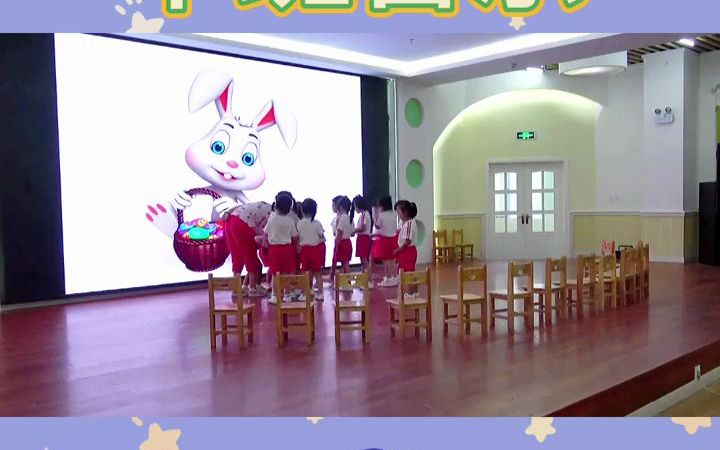 [图]幼儿园公开课中班音乐《小老鼠的邀请》?幼儿园公开课中班音乐《小老鼠的邀请》?通过这节公开课小朋友们玩的开心，用动物声音模仿音乐中的固定节奏，感受小调的音乐风