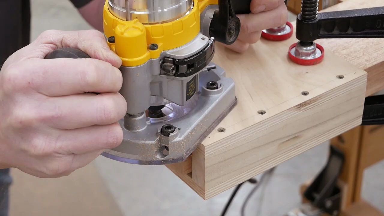 用电木铣开榫cutting tenons with a router - rockler skill builder